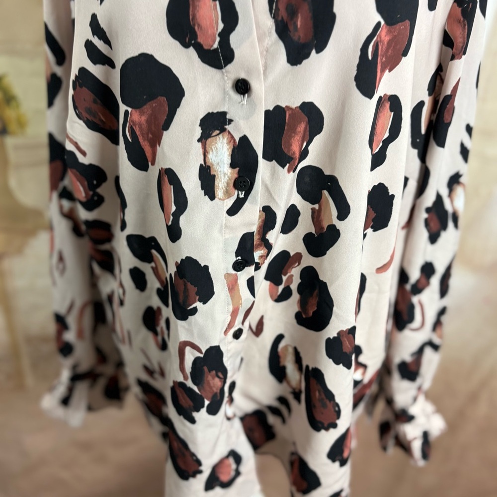 Eloquii Eloquii Brown and Red Leopard Print Blouse Relaxed Fit - Picture 4 of 10